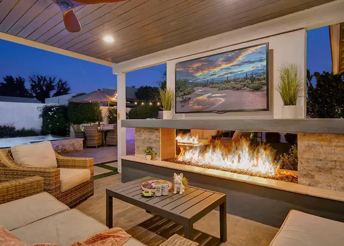 Holiday home Pool & Spa, Fire Pit, Bbq, Walk To Old Town Scottsdale