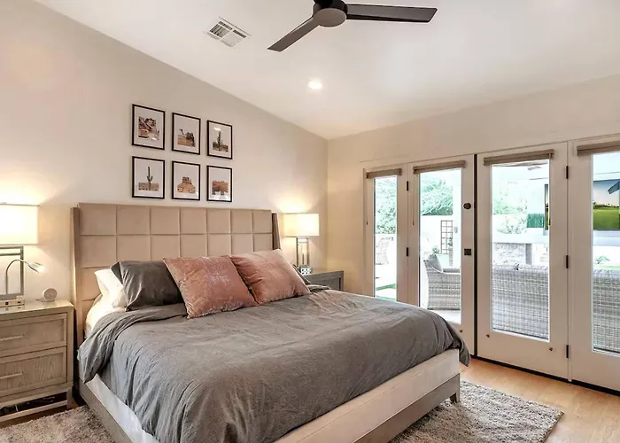 Holiday home Pool & Spa, Fire Pit, Bbq, Walk To Old Town