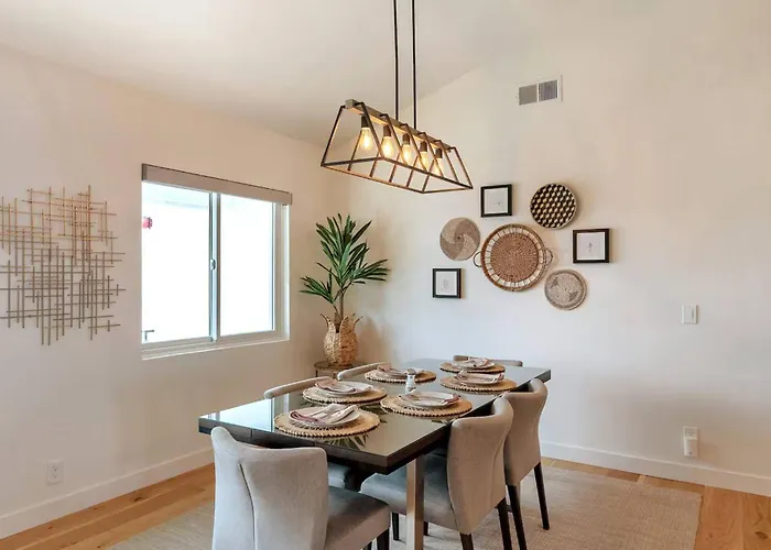 Pool & Spa, Fire Pit, Bbq, Walk To Old Town Holiday home Scottsdale