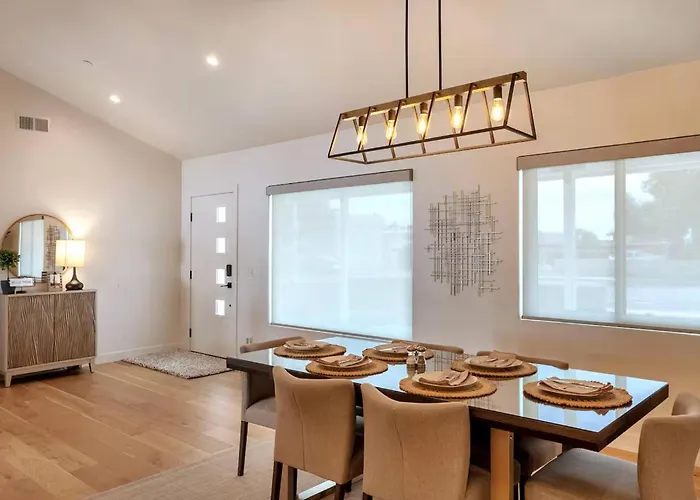 Pool & Spa, Fire Pit, Bbq, Walk To Old Town Holiday home