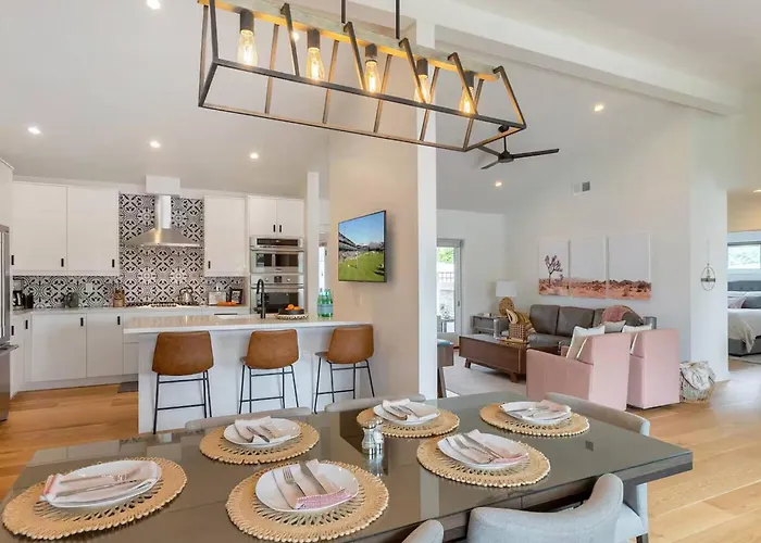 Pool & Spa, Fire Pit, Bbq, Walk To Old Town * Scottsdale