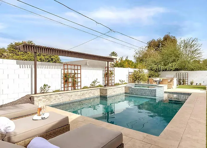 Pool & Spa, Fire Pit, Bbq, Walk To Old Town Scottsdale