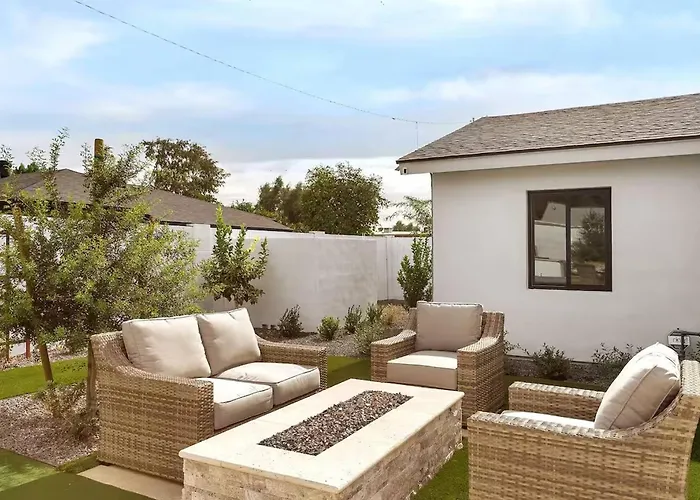 Pool & Spa, Fire Pit, Bbq, Walk To Old Town *