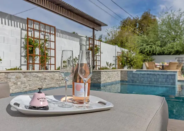 Pool & Spa, Fire Pit, Bbq, Walk To Old Town *
