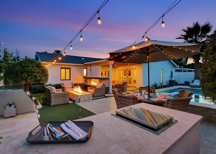 Holiday home Pool & Spa, Fire Pit, Bbq, Walk To Old Town Scottsdale
