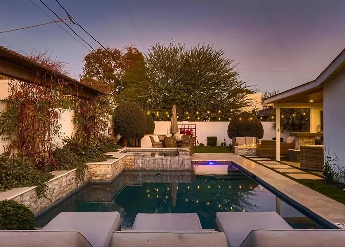 Holiday home Pool & Spa, Fire Pit, Bbq, Walk To Old Town Scottsdale