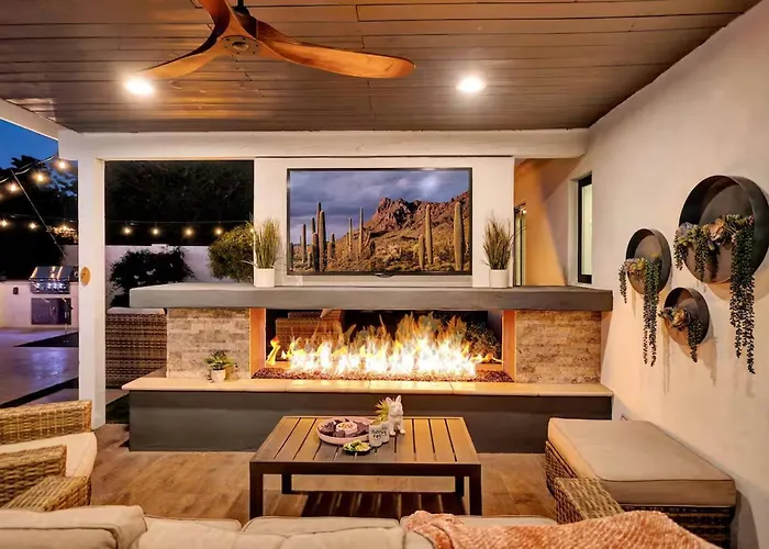 Pool & Spa, Fire Pit, Bbq, Walk To Old Town