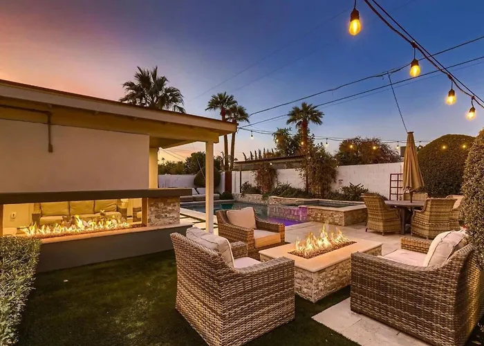 Holiday home Pool & Spa, Fire Pit, Bbq, Walk To Old Town Scottsdale